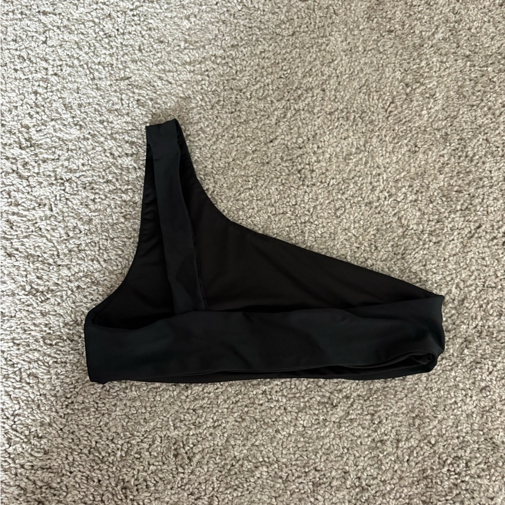 Bikini Tops - Picture 3 of 4